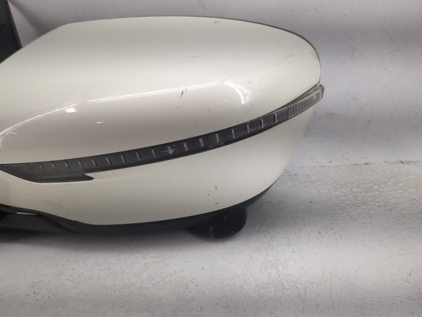 2015-2016 Nissan Murano Driver Side View Mirror - Left Door Mirror OEM Used - Oemusedautoparts1.com