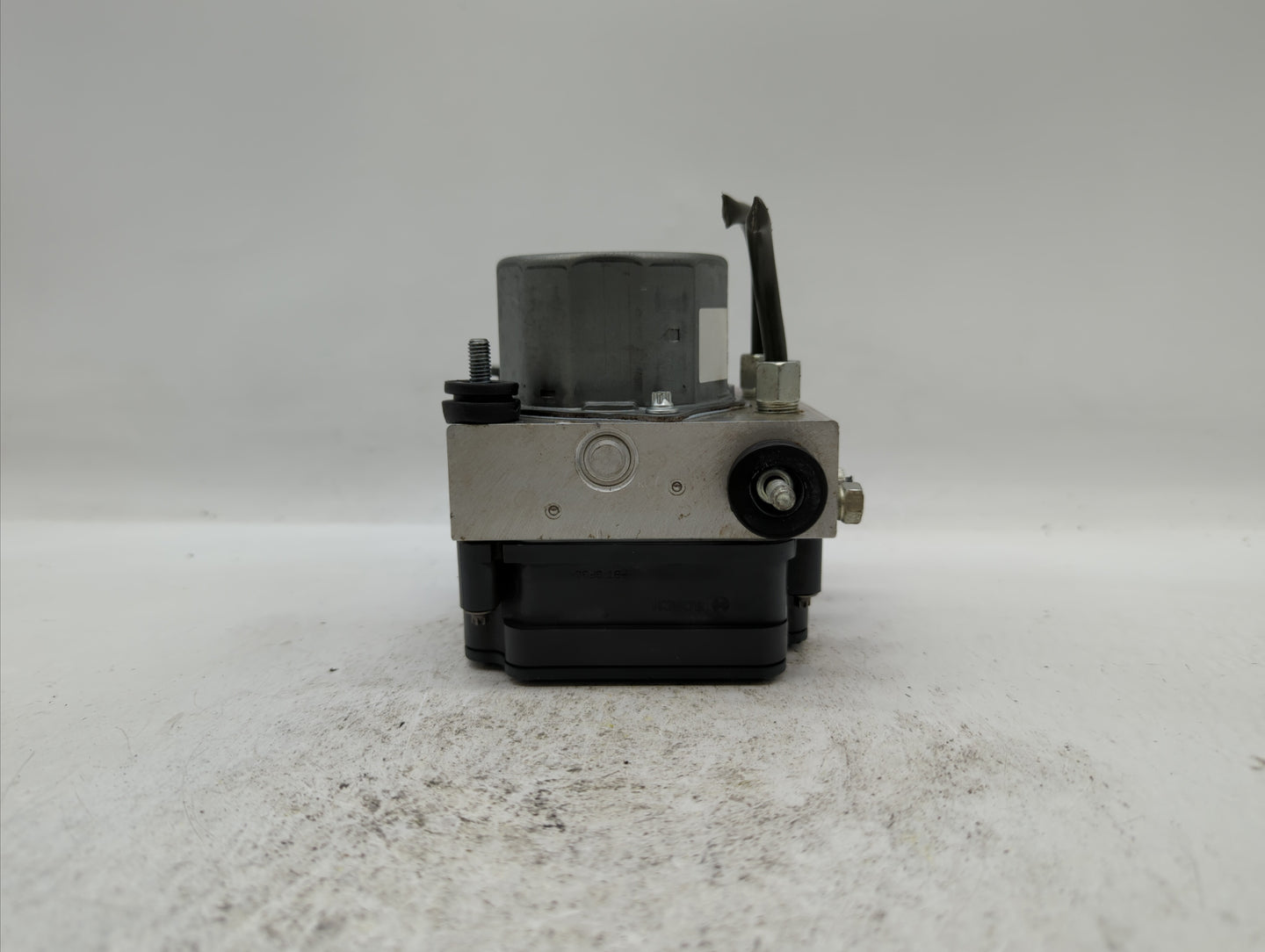 2015-2017 Nissan Murano ABS Pump Control Module Replacement P/N:47660 9UD6C 47660 5AE0A Fits Fits 2015 2016 2017 OEM Used Au