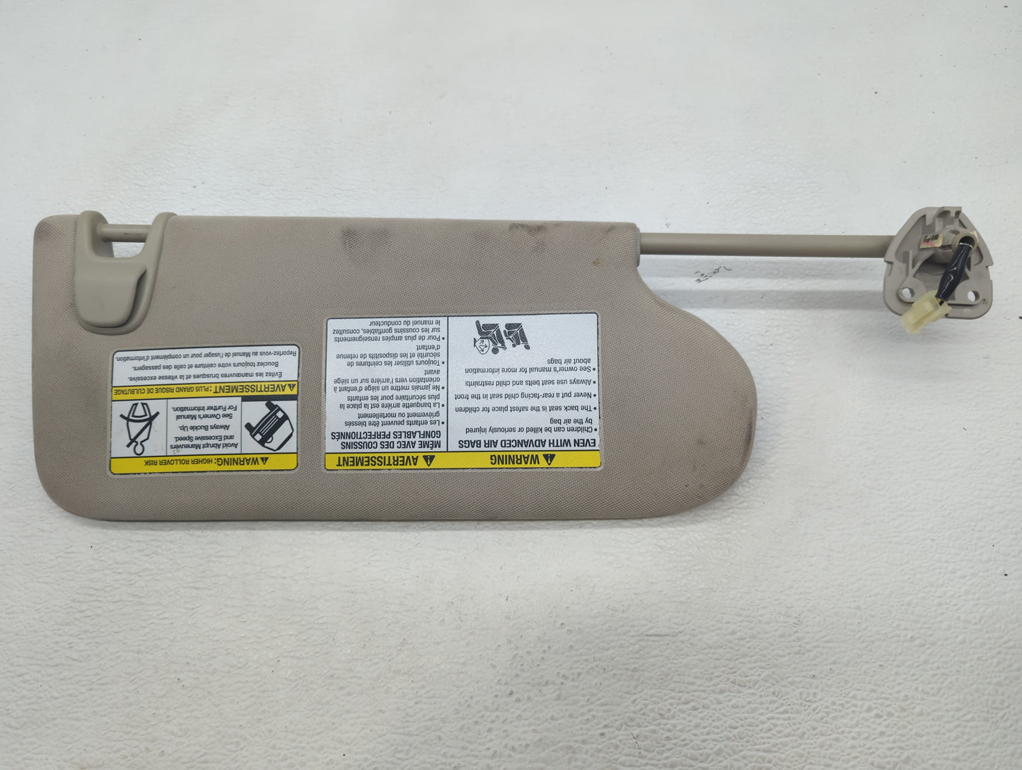 2015-2018 Nissan Murano Sun Visor Shade Replacement Driver Left Mirror Fits Fits 2015 2016 2017 2018 OEM Used Auto Parts - O