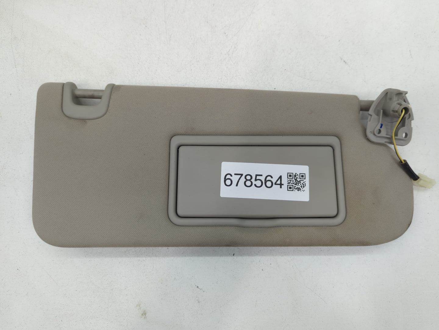 2015-2018 Nissan Murano Sun Visor Shade Replacement Passenger Right Mirror Fits Fits 2015 2016 2017 2018 OEM Used Auto Parts