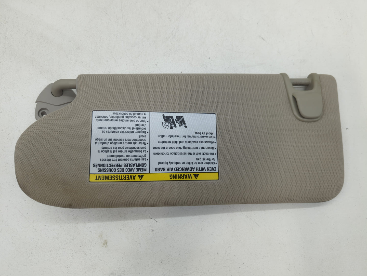 2015-2018 Nissan Murano Sun Visor Shade Replacement Passenger Right Mirror Fits Fits 2015 2016 2017 2018 OEM Used Auto Parts