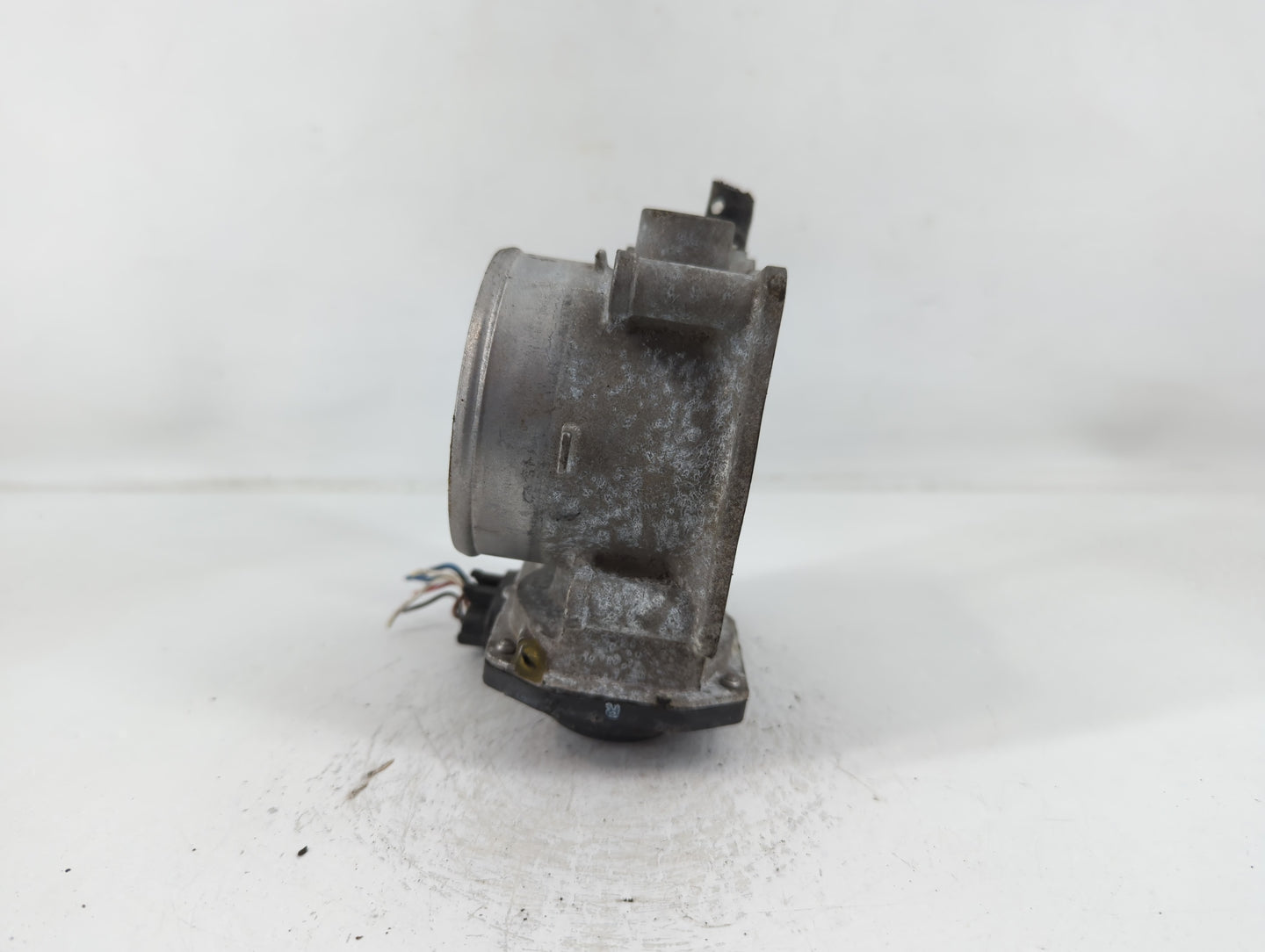 2014-2020 Nissan Nv1500 Throttle Body P/N:B119 7S001 D Fits Fits 2012 2013 2014 2015 2016 2017 2018 2019 2020 OEM Used Auto 