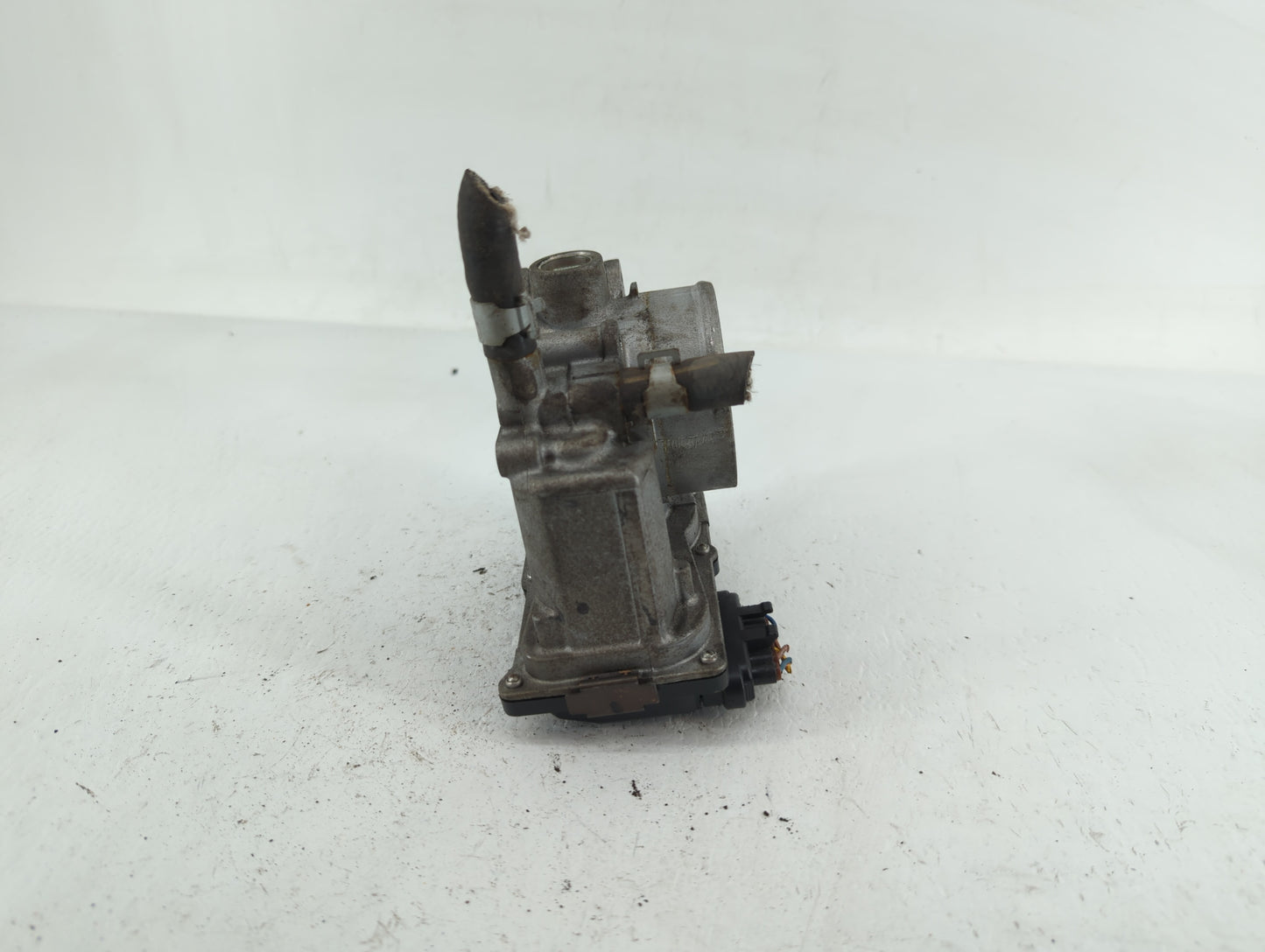 2014-2020 Nissan Nv200 Throttle Body P/N:ET-A60-02 E ET-A60-02 J Fits OEM Used Auto Parts - Oemusedautoparts1.com