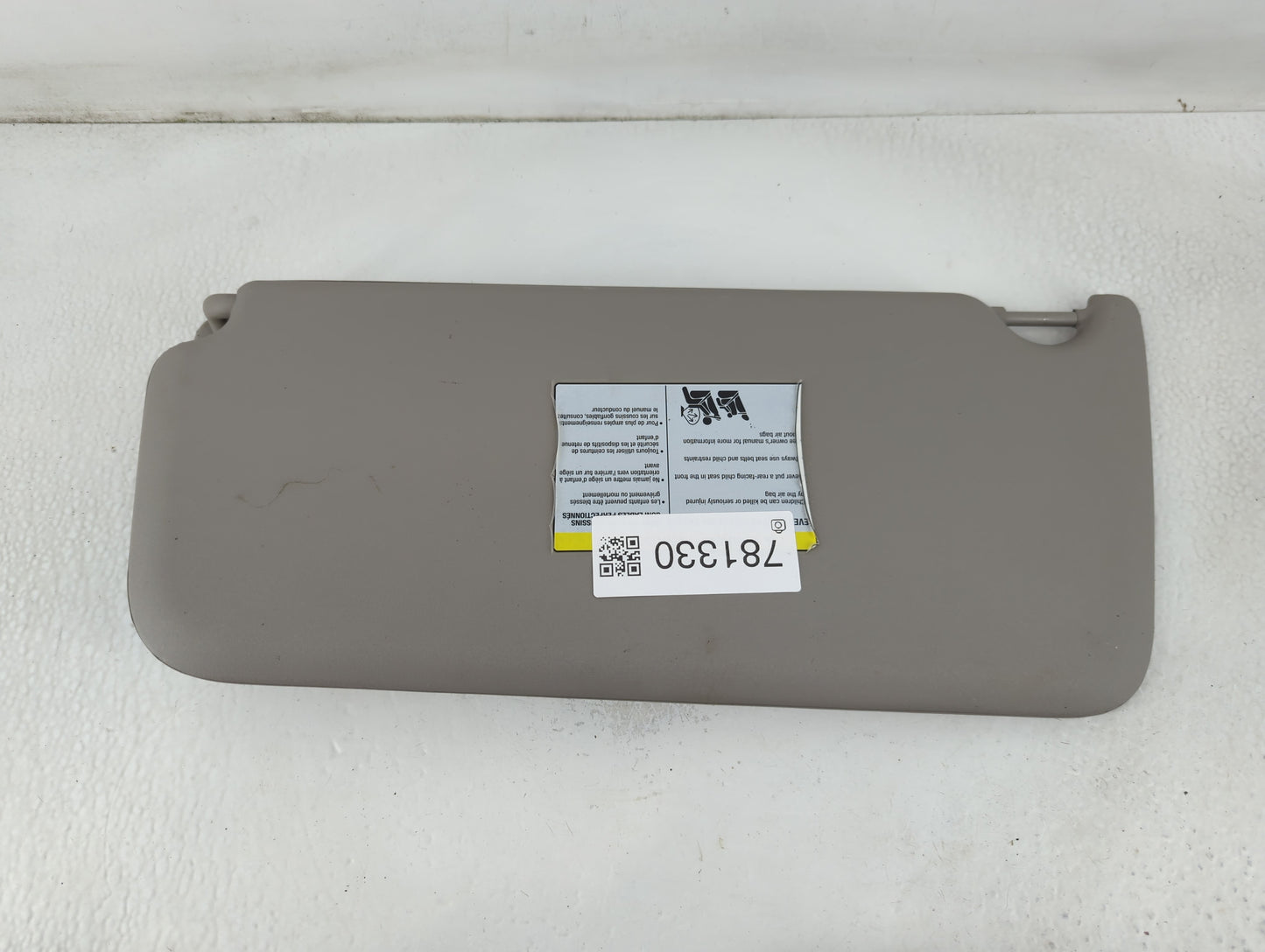 2016 Nissan Nv200 Sun Visor Shade Replacement Passenger Right Mirror Fits OEM Used Auto Parts - Oemusedautoparts1.com