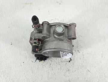 2012-2016 Nissan Nv3500 Throttle Body P/N:7S000 D Fits Fits 2012 2013 2014 2015 2016 OEM Used Auto Parts