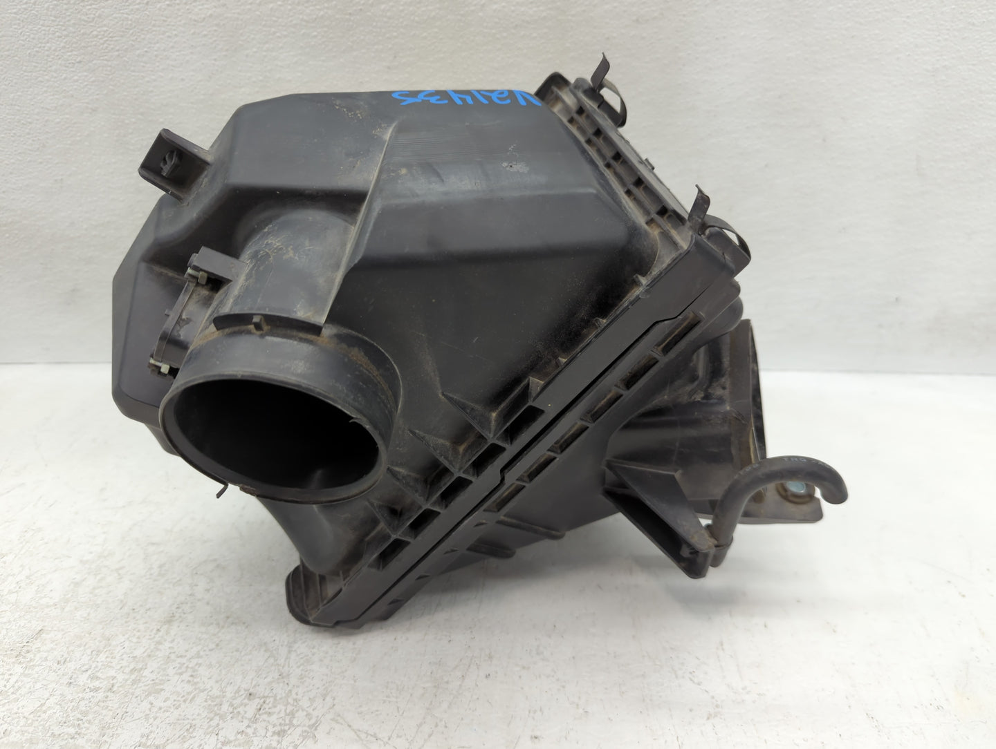 2016 Nissan Pathfinder Air Cleaner Intake-duct Hose Tube - Oemusedautoparts1.com