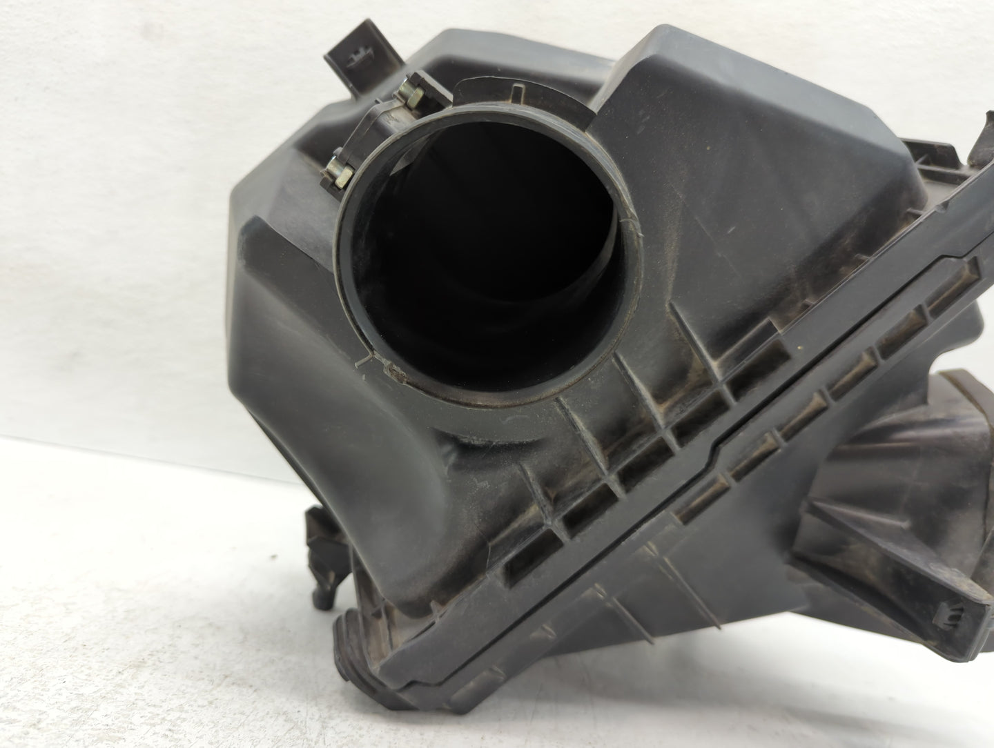 2016 Nissan Pathfinder Air Cleaner Intake-duct Hose Tube - Oemusedautoparts1.com