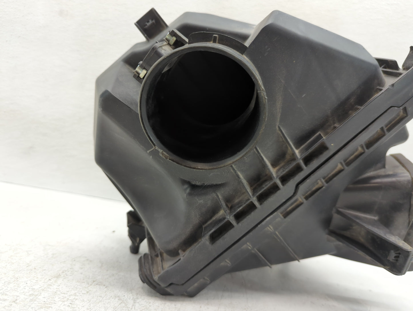 2016 Nissan Pathfinder Air Cleaner Intake-duct Hose Tube - Oemusedautoparts1.com