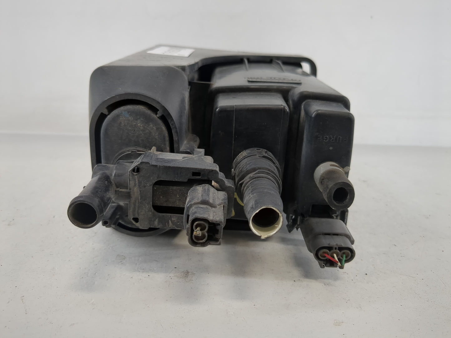 2016 Nissan Pathfinder Fuel Vapor Charcoal Canister - Oemusedautoparts1.com