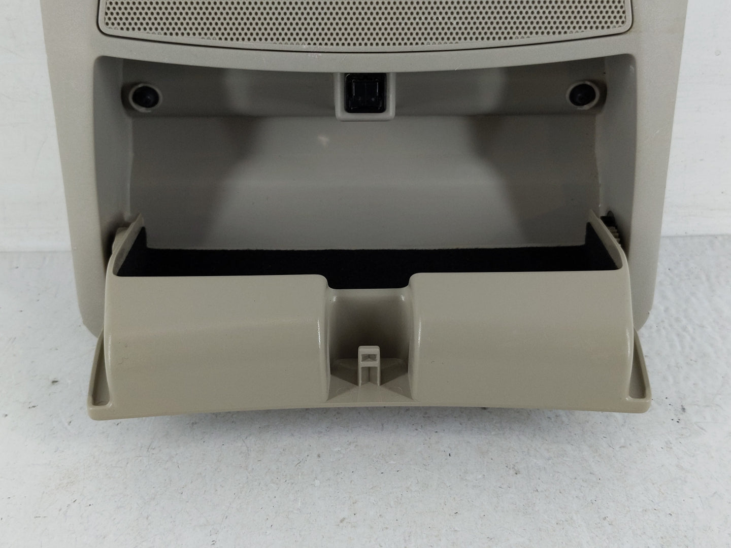 2016 Nissan Pathfinder Overhead Roof Console - Oemusedautoparts1.com
