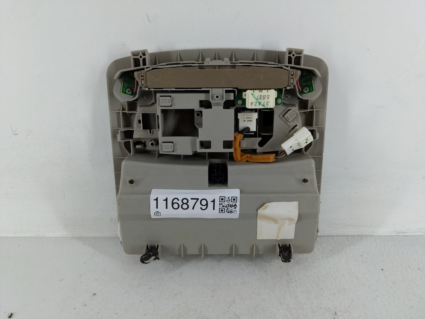 2016 Nissan Pathfinder Overhead Roof Console - Oemusedautoparts1.com
