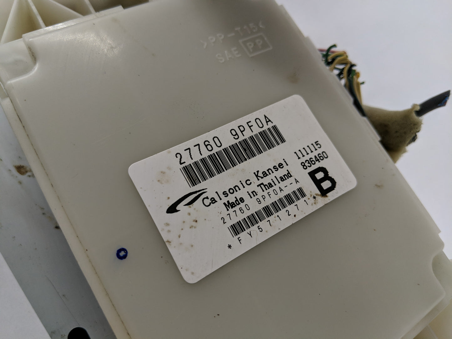 2015-2016 Nissan Pathfinder Radio AM FM Cd Player Receiver Replacement P/N:27760 9PF0A Fits Fits 2015 2016 OEM Used Auto Par