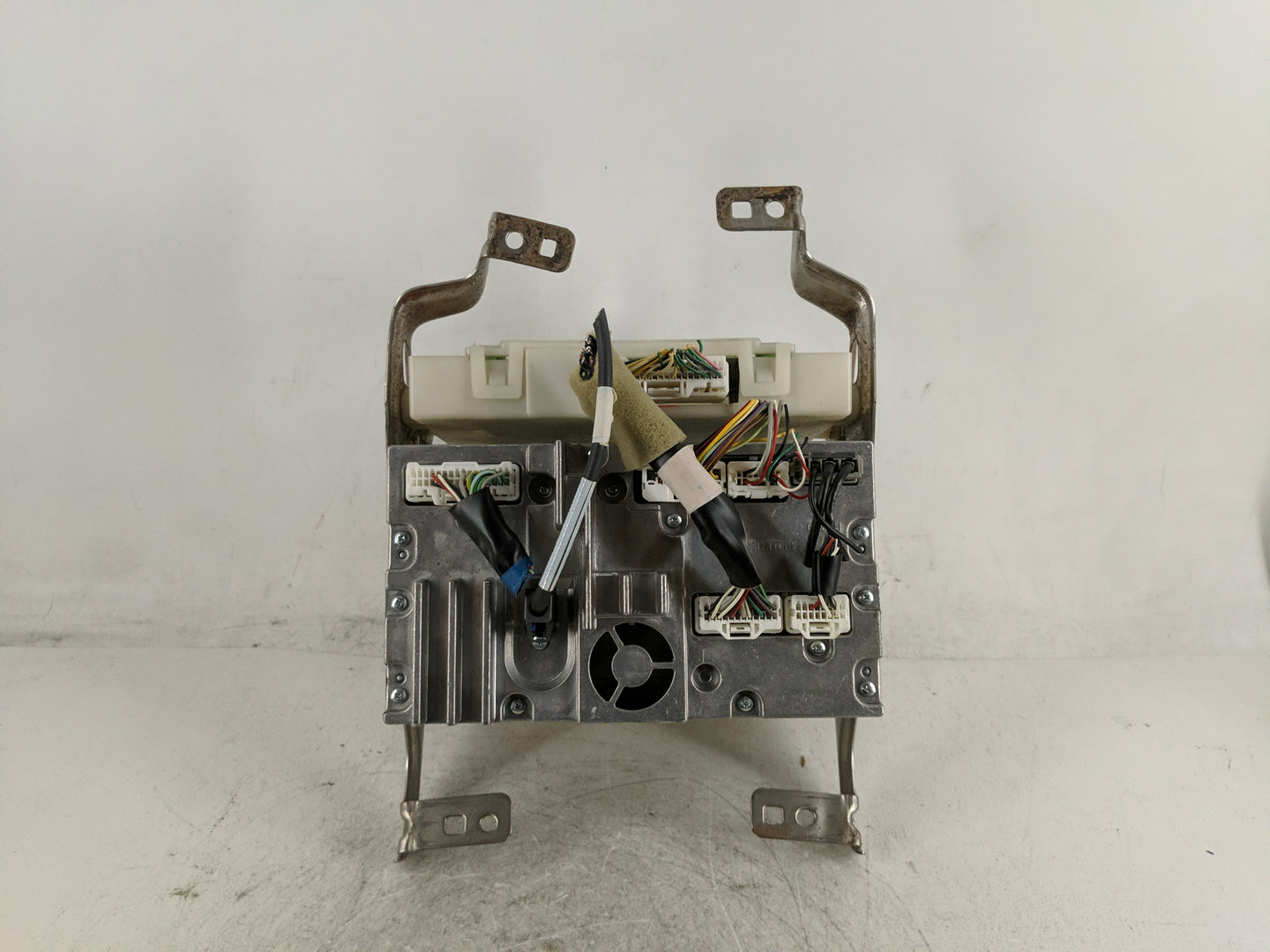 2015-2016 Nissan Pathfinder Radio AM FM Cd Player Receiver Replacement P/N:27760 9PF0A Fits Fits 2015 2016 OEM Used Auto Par