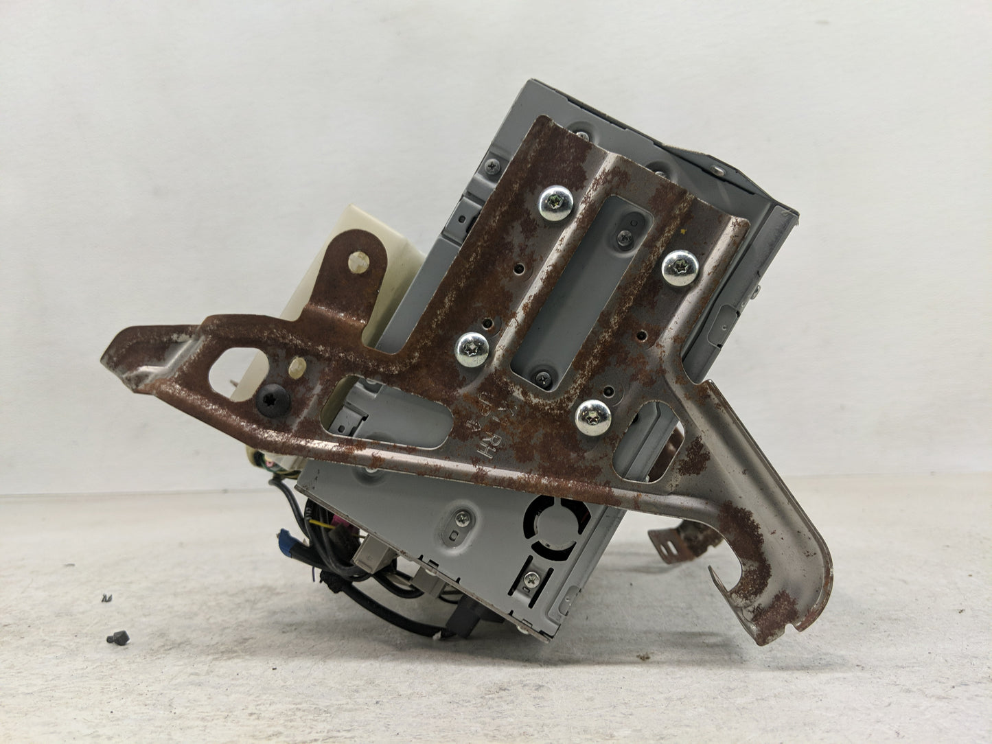 2016 Nissan Pathfinder Radio AM FM Cd Player Receiver Replacement P/N:27760 9PF0A Fits OEM Used Auto Parts - Oemusedautopart