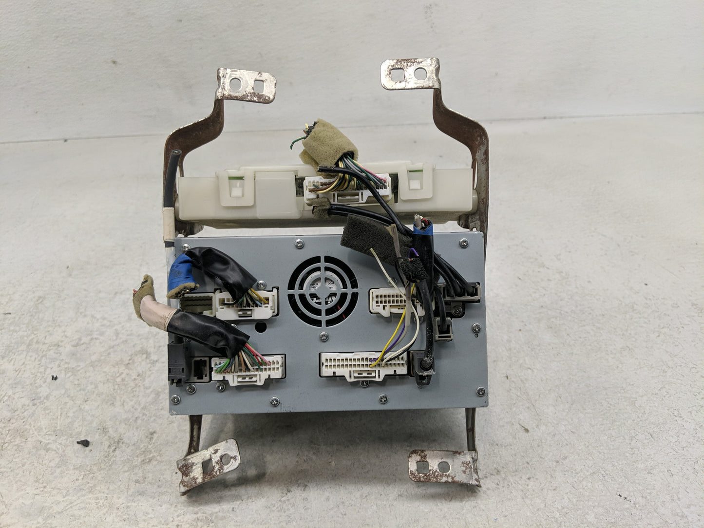 2016 Nissan Pathfinder Radio AM FM Cd Player Receiver Replacement P/N:27760 9PF0A Fits OEM Used Auto Parts - Oemusedautopart