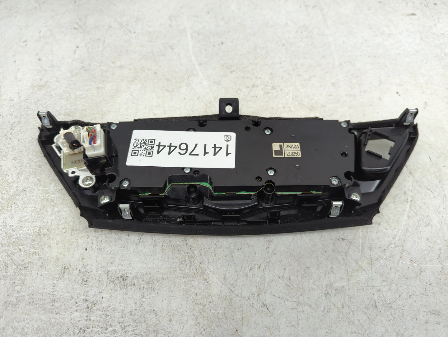 2016 Nissan Pathfinder Radio Control Panel - Oemusedautoparts1.com