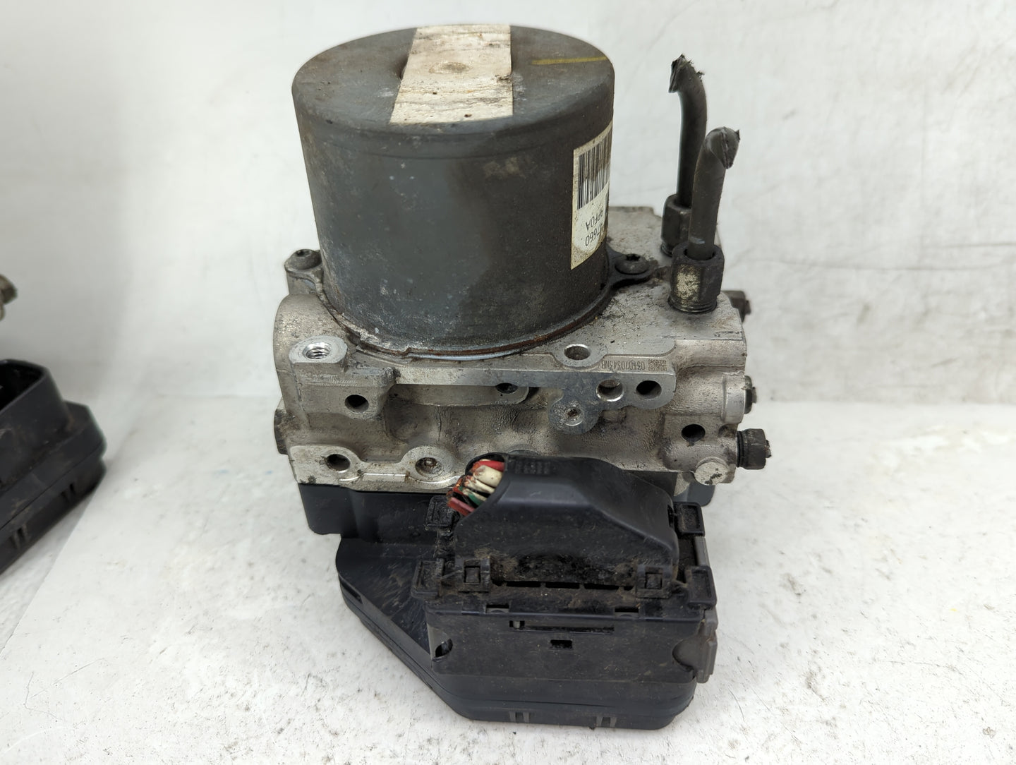 2016 Nissan Pathfinder ABS Pump Control Module Replacement P/N:47660 9PR0A 133000-6590 Fits OEM Used Auto Parts - Oemusedaut