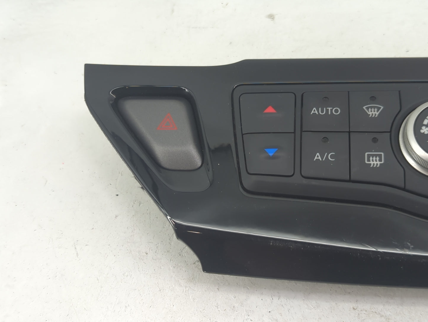 2013-2016 Nissan Pathfinder Climate Control Module Temperature AC/Heater Replacement P/N:275003KA2A 27500 3KA2A Fits OEM Use