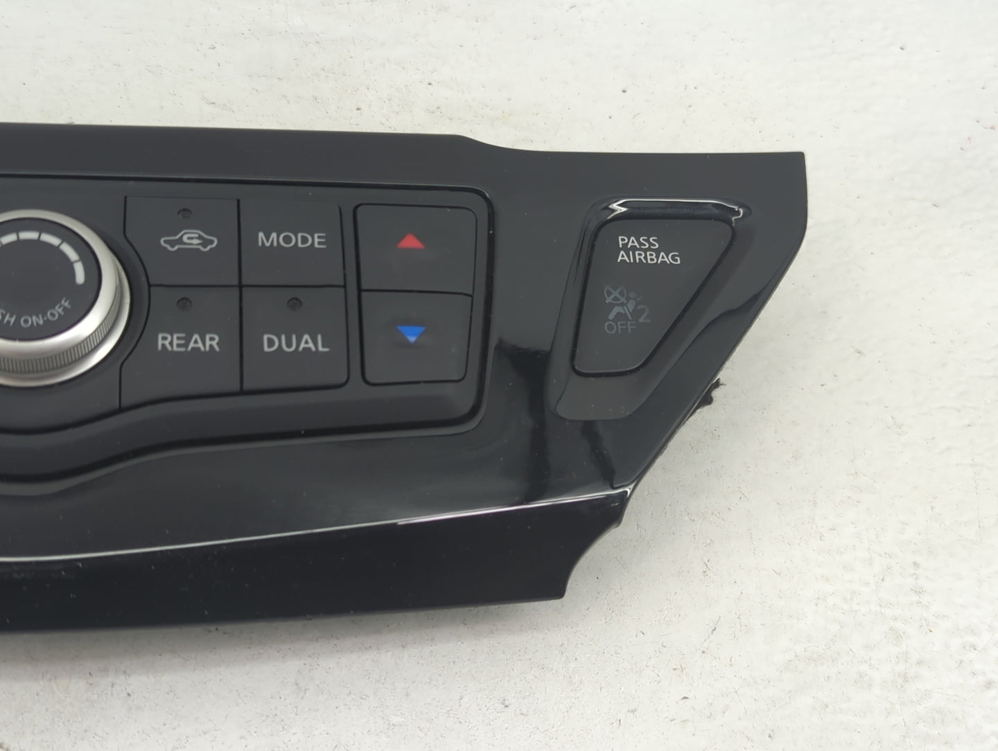 2013-2016 Nissan Pathfinder Climate Control Module Temperature AC/Heater Replacement P/N:275003KA2A 27500 3KA2A Fits OEM Use