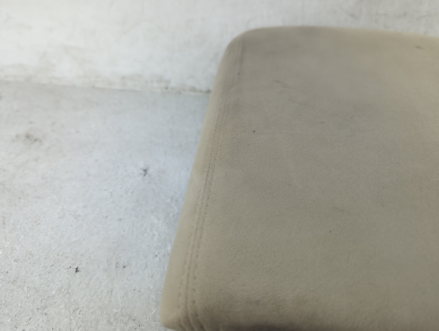 2016 Nissan Pathfinder Center Floor Console Beige - Oemusedautoparts1.com