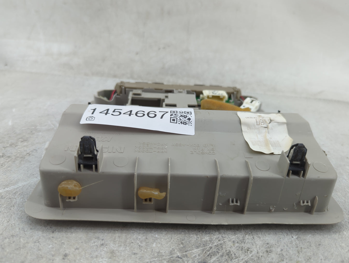 2016 Nissan Pathfinder Overhead Console W/rear Climate Control - Oemusedautoparts1.com
