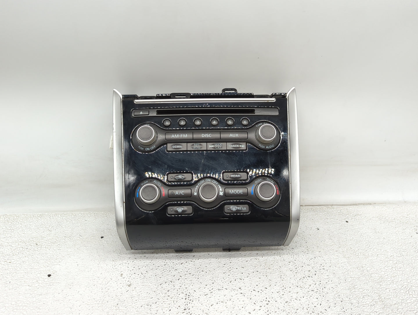 2015-2016 Nissan Pathfinder Radio Control Panel - Oemusedautoparts1.com