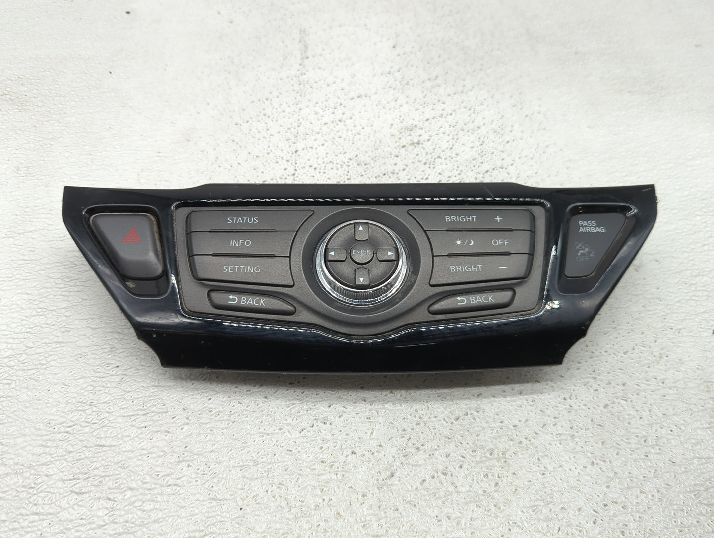 2015-2016 Nissan Pathfinder Radio Control Panel - Oemusedautoparts1.com