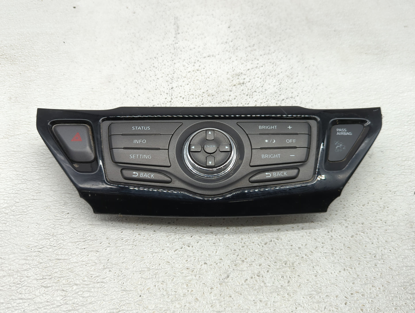 2015-2016 Nissan Pathfinder Radio Control Panel - Oemusedautoparts1.com