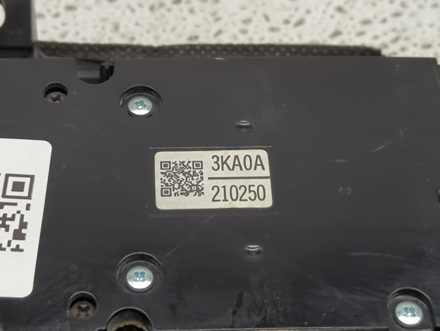 2015-2016 Nissan Pathfinder Radio Control Panel - Oemusedautoparts1.com