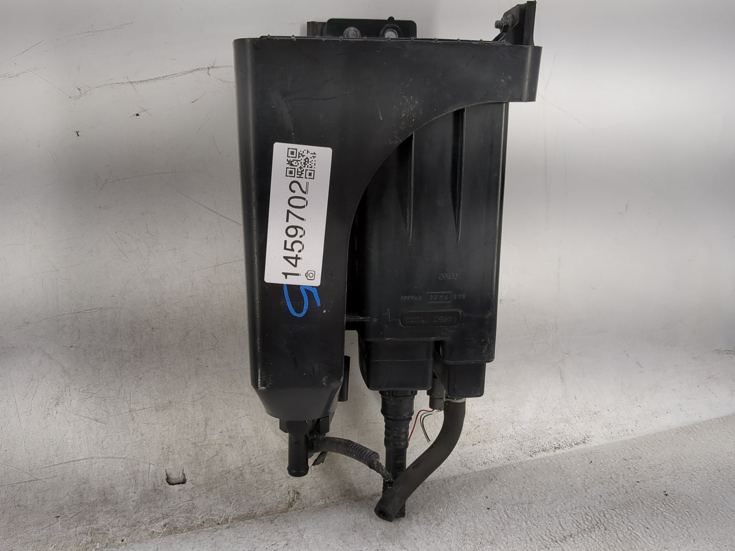 2016 Nissan Pathfinder Fuel Vapor Charcoal Canister 1459702 - Oemusedautoparts1.com