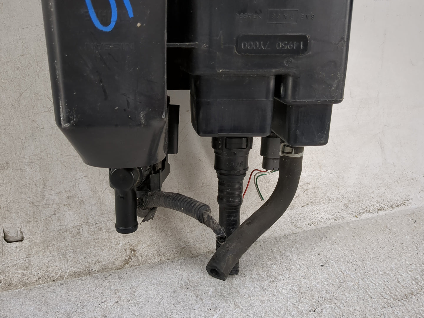 2016 Nissan Pathfinder Fuel Vapor Charcoal Canister 1459702 - Oemusedautoparts1.com