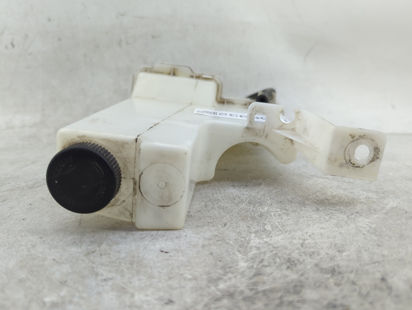 2013 Nissan Pathfinder Radiator Coolant Overflow Expansion Tank Bottle 1459932 - Oemusedautoparts1.com