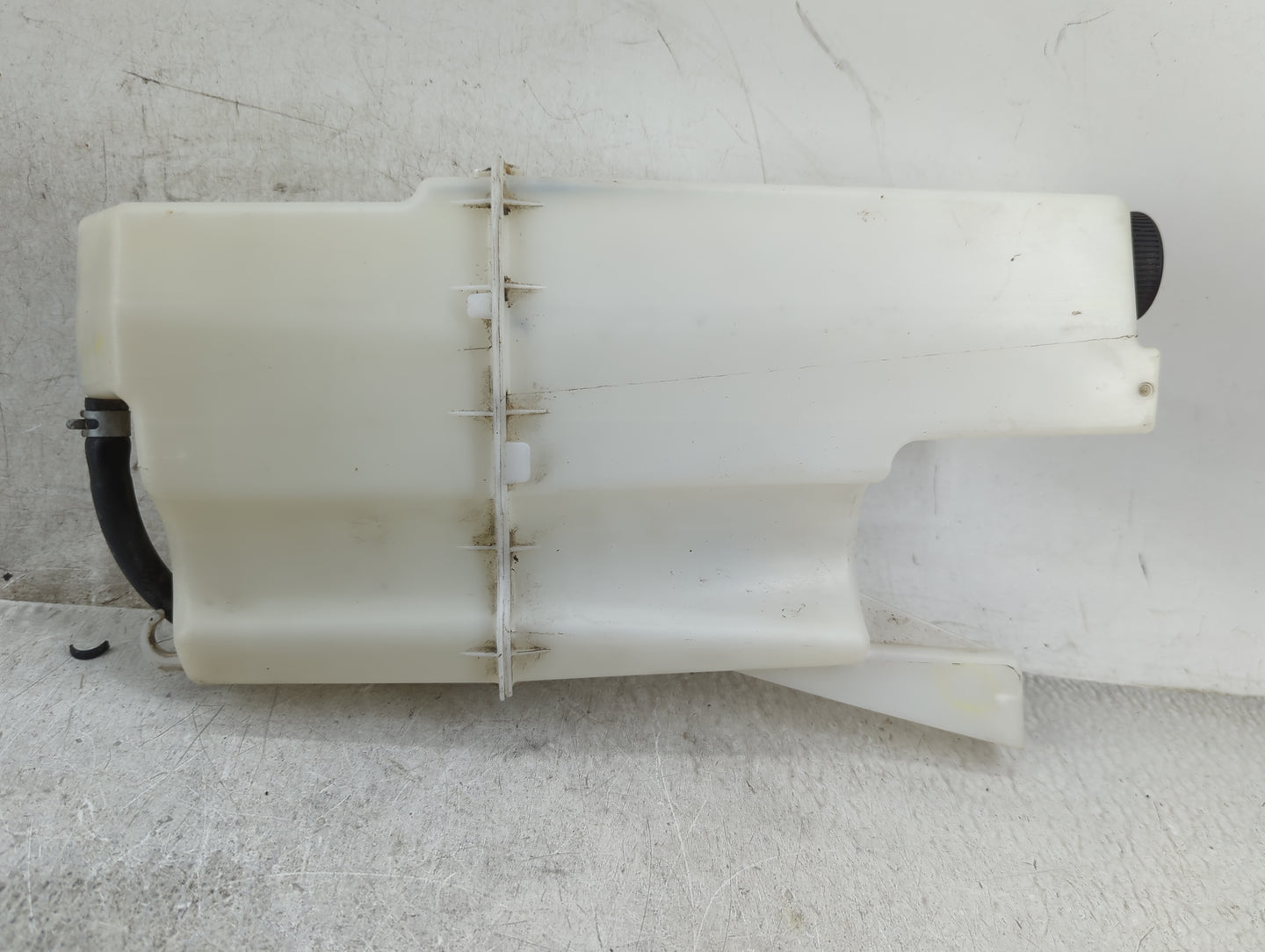 2013 Nissan Pathfinder Radiator Coolant Overflow Expansion Tank Bottle 1459932 - Oemusedautoparts1.com