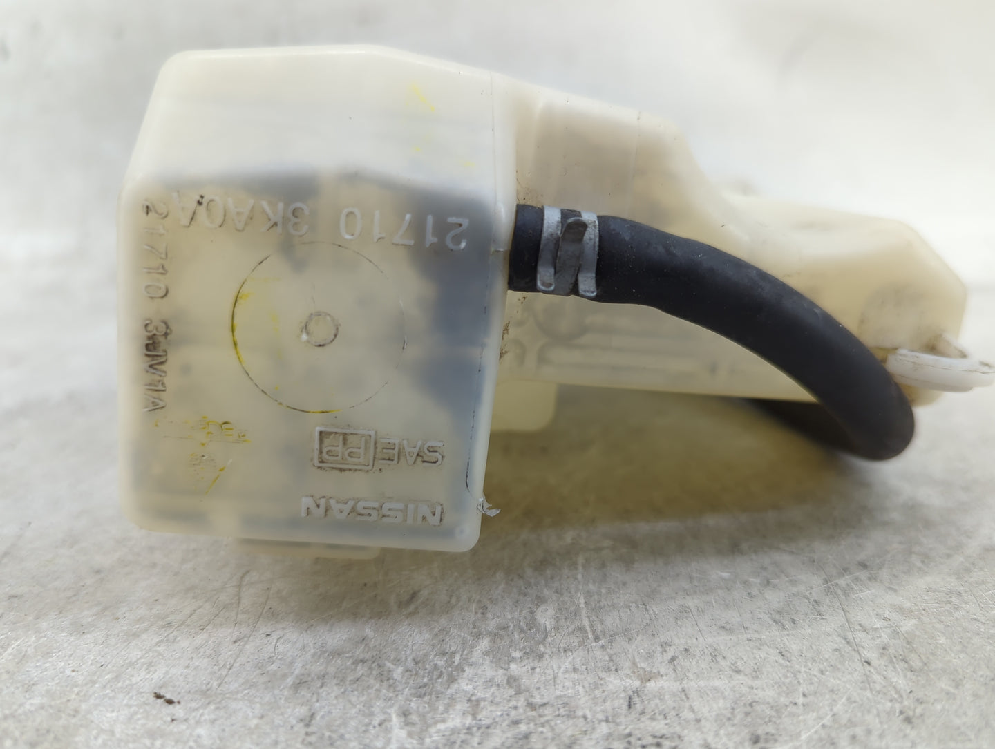2013 Nissan Pathfinder Radiator Coolant Overflow Expansion Tank Bottle 1459932 - Oemusedautoparts1.com