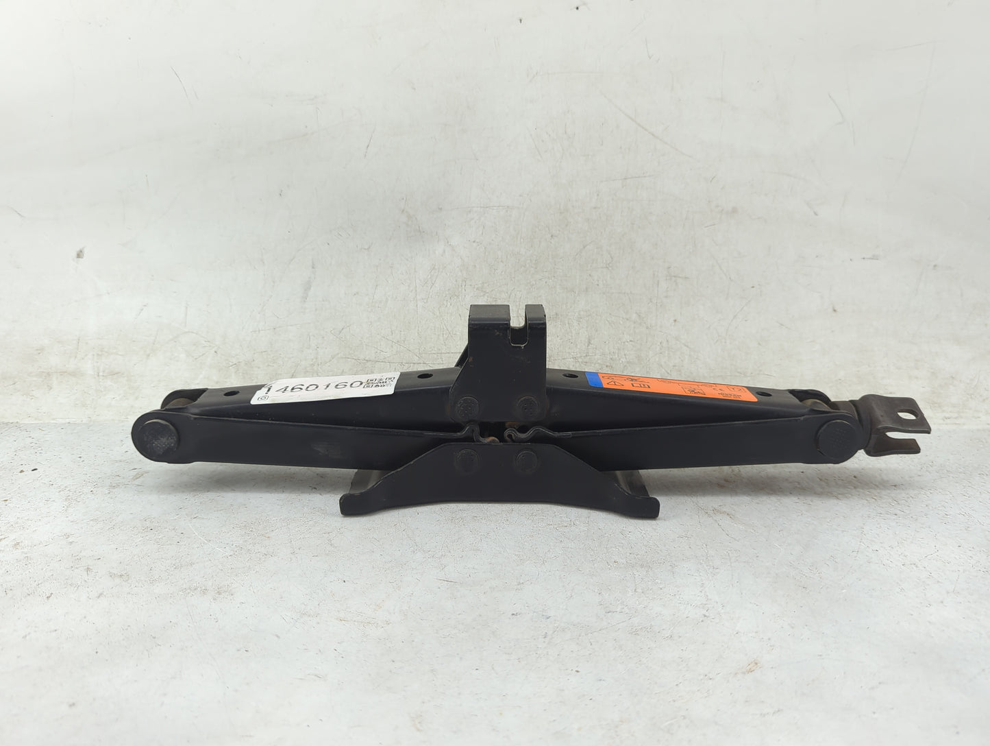 2016 Nissan Pathfinder Spare Scissor Car Jack 1460160 - Oemusedautoparts1.com