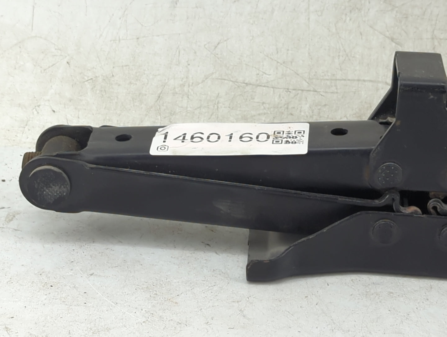 2016 Nissan Pathfinder Spare Scissor Car Jack 1460160 - Oemusedautoparts1.com