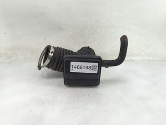 compare product 2016 Nissan Pathfinder Air Cleaner Intake Duct Hose Tube 1466198