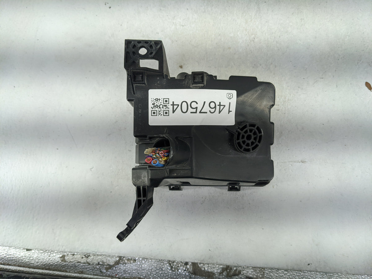 2016 Nissan Pathfinder Fusebox Fuse Box Panel Relay Module P/N:284B69HS0A F50292 Fits Fits 2019 2020 2021 2022 OEM Used Auto