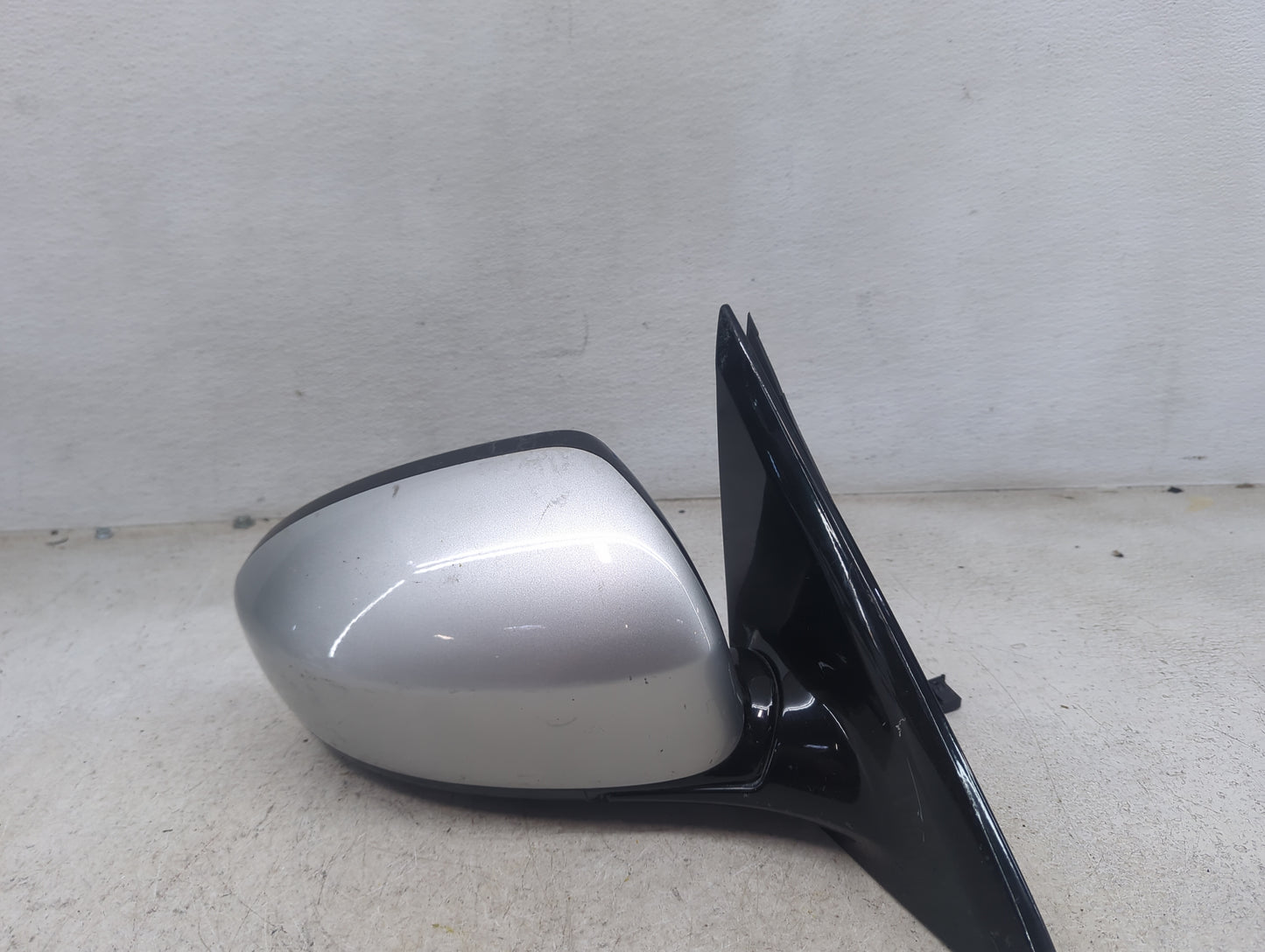 2013-2016 Nissan Pathfinder Passenger Side View Mirror - Right Door Mirror OEM Used - Oemusedautoparts1.com