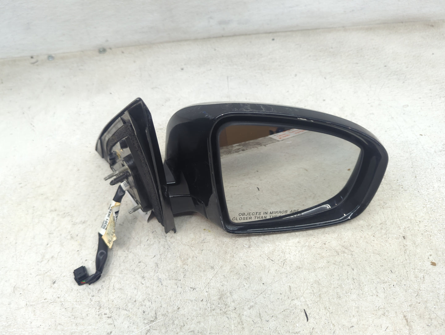 2013-2016 Nissan Pathfinder Passenger Side View Mirror - Right Door Mirror OEM Used - Oemusedautoparts1.com