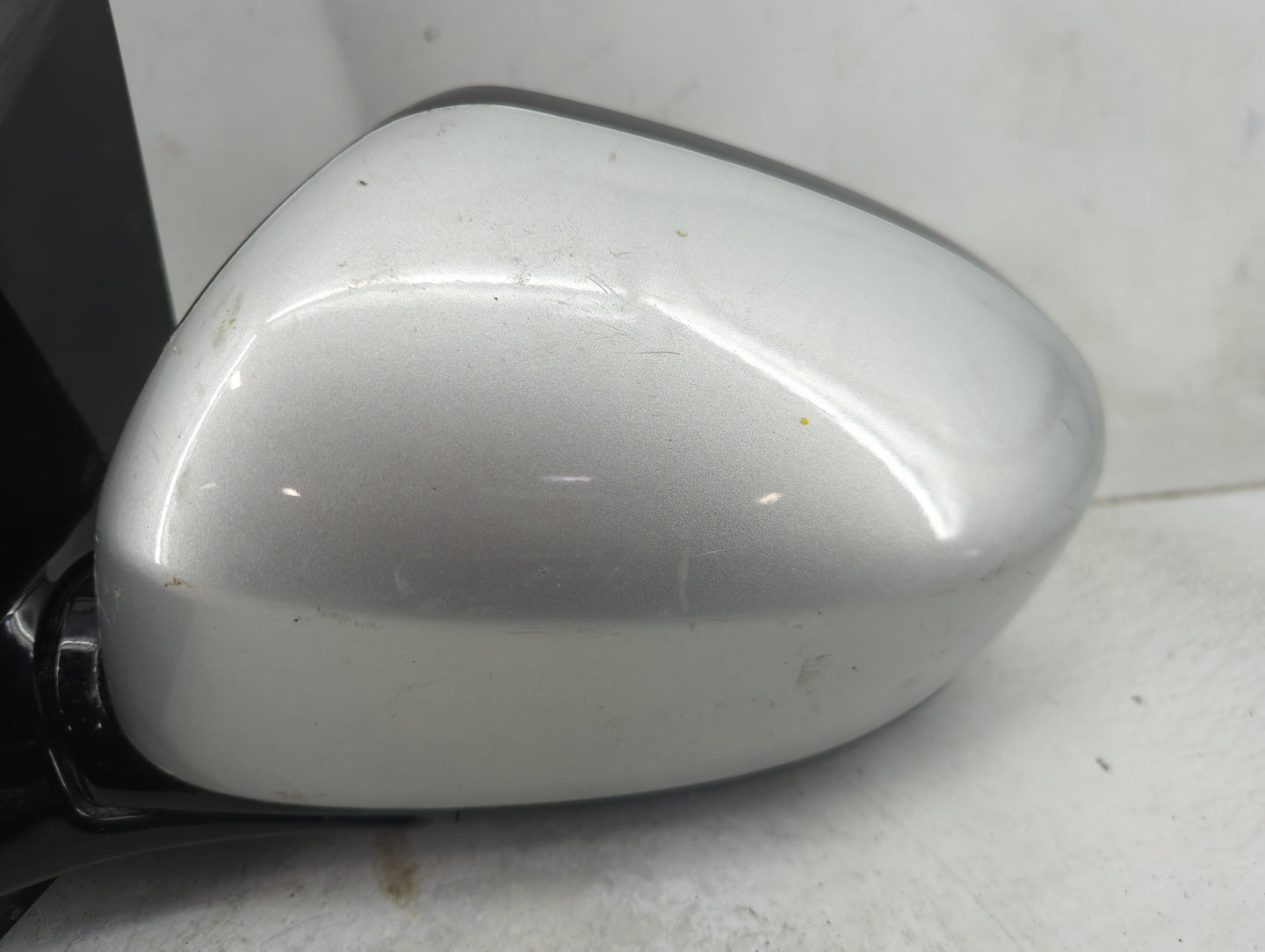 2013-2016 Nissan Pathfinder Driver Side View Mirror - Left Door Mirror OEM Used - Oemusedautoparts1.com