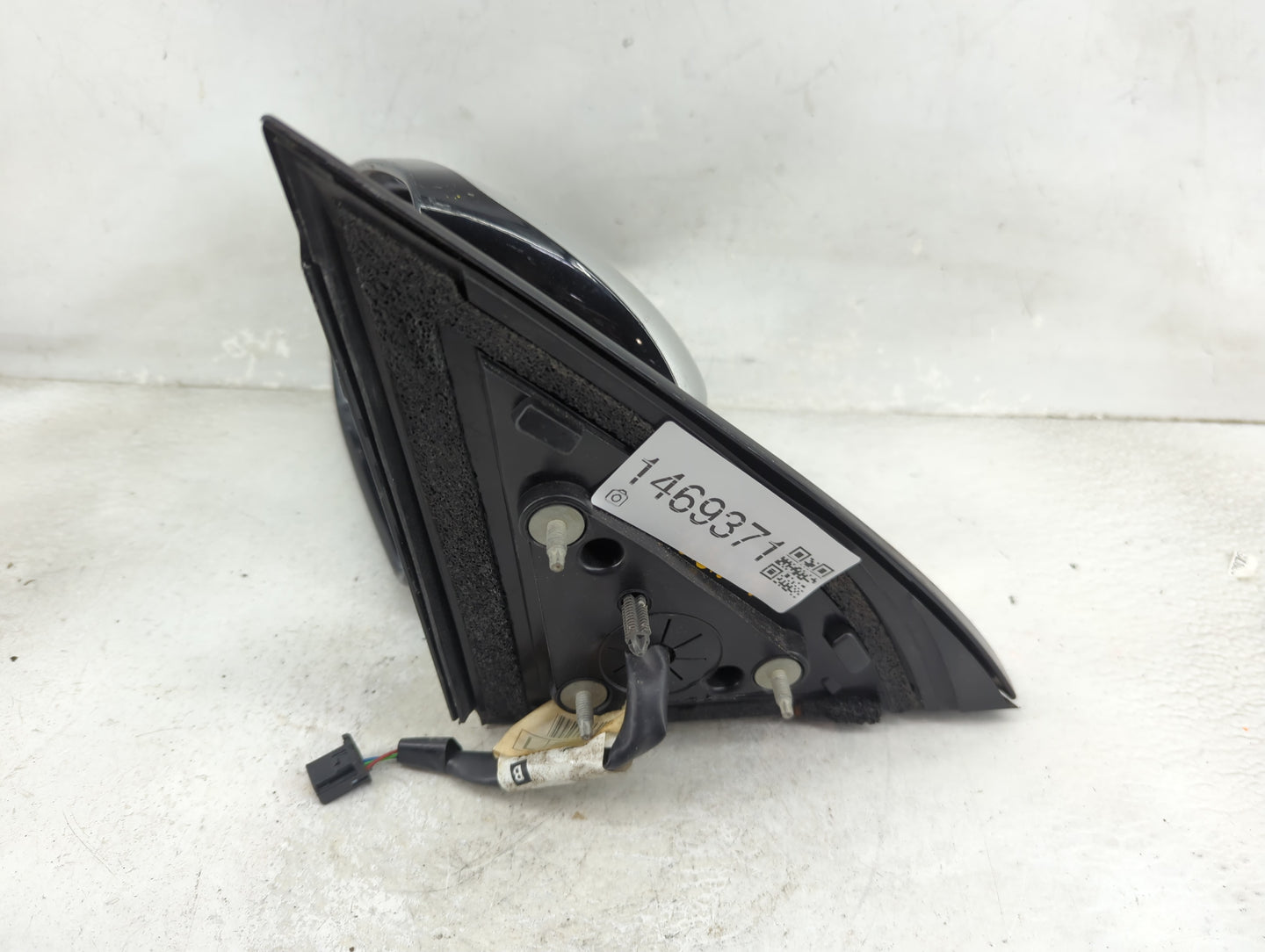 2013-2016 Nissan Pathfinder Driver Side View Mirror - Left Door Mirror OEM Used - Oemusedautoparts1.com