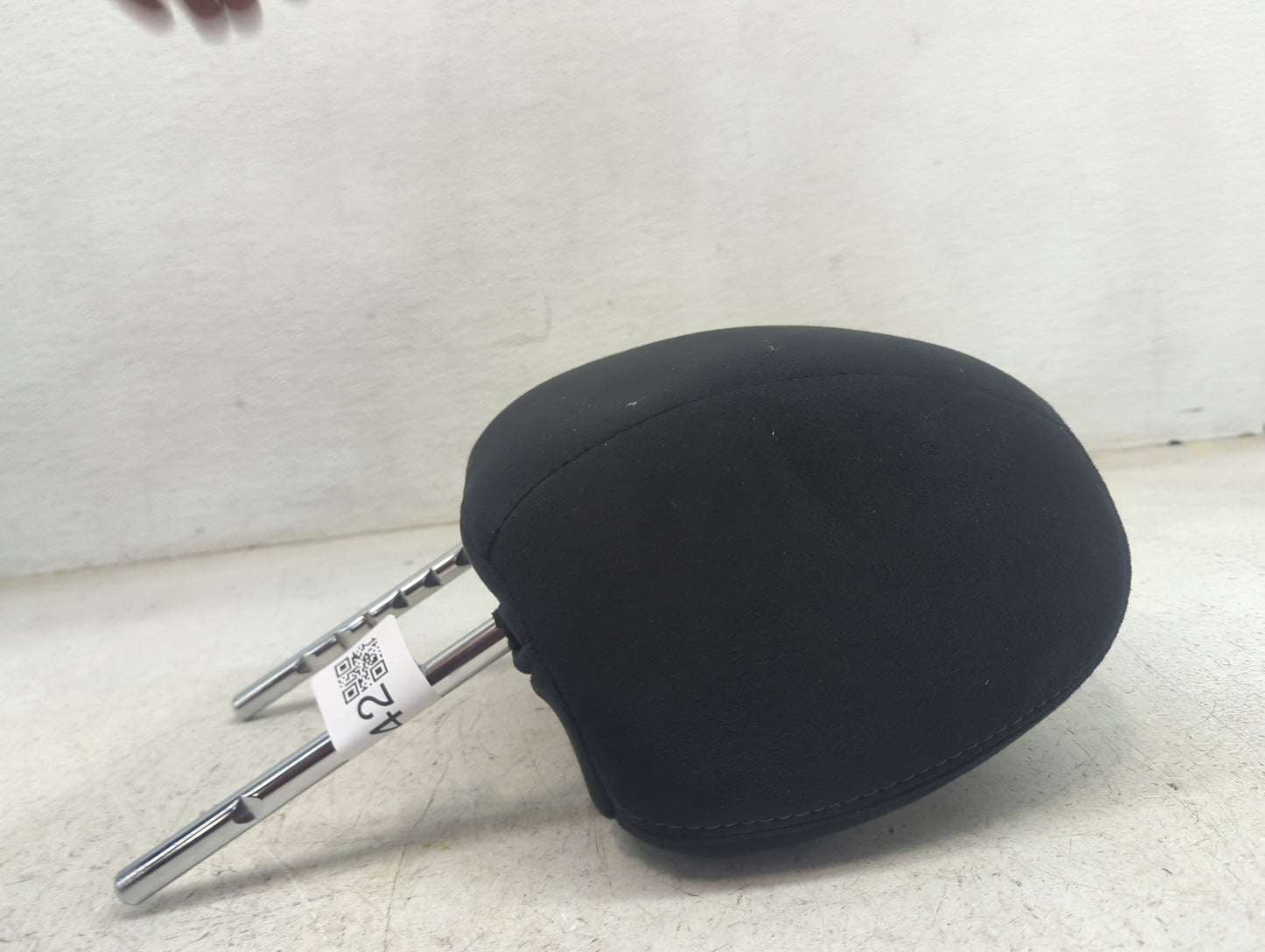 2016 Nissan Pathfinder Headrest Head Rest Front Driver Seat Black - Oemusedautoparts1.com