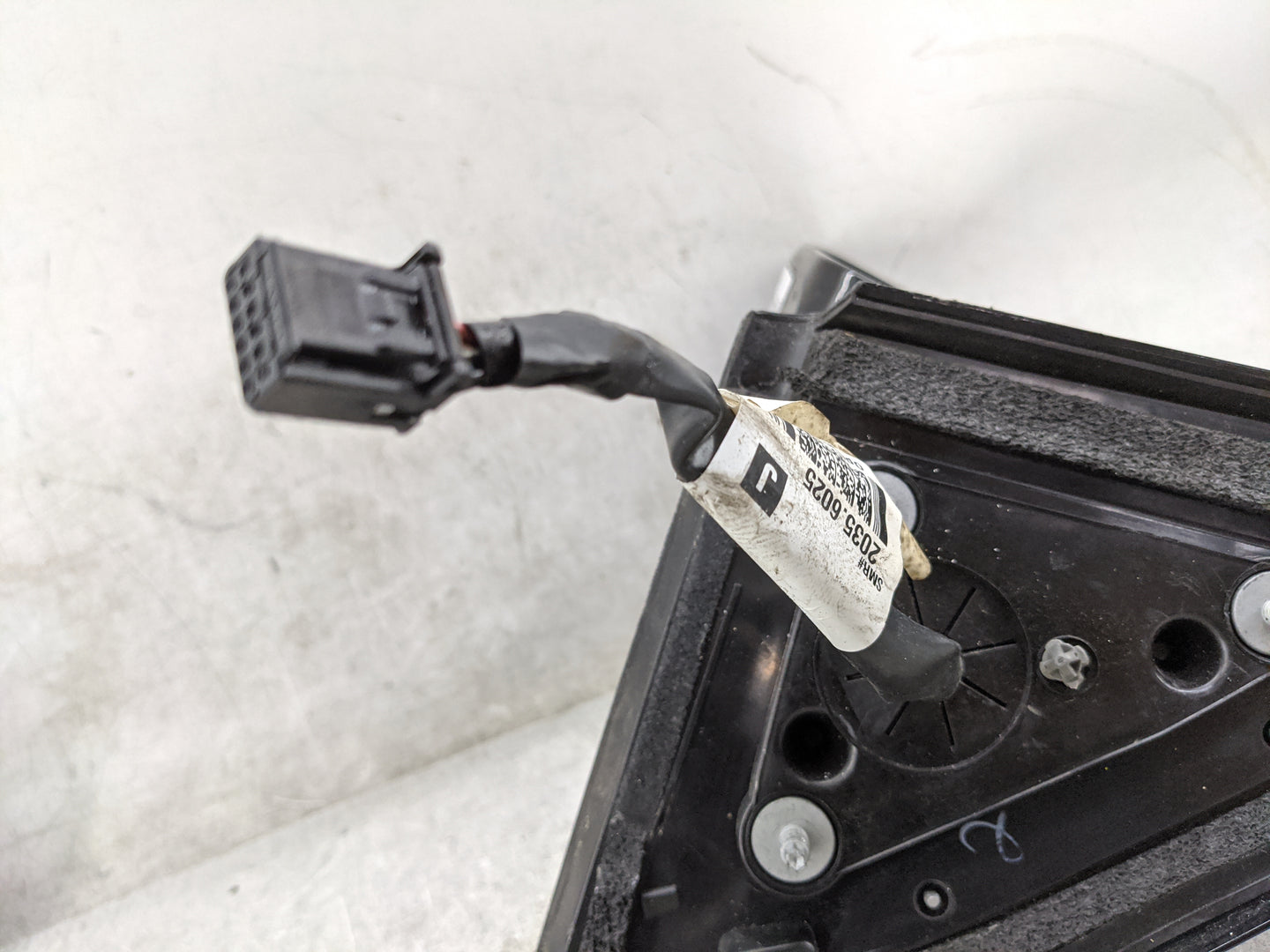 2016 Nissan Pathfinder Driver Side View Mirror - Left Door Mirror OEM Used - Oemusedautoparts1.com