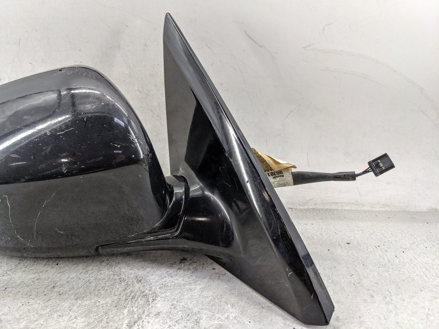 2013-2016 Nissan Pathfinder Passenger Side View Mirror - Right Door Mirror OEM Used - Oemusedautoparts1.com