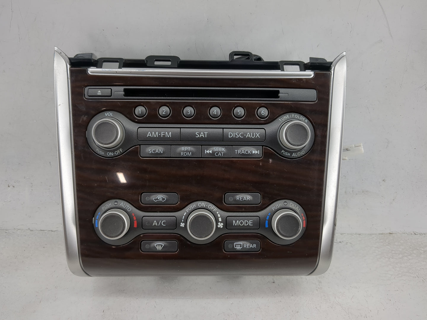2013-2016 Nissan Pathfinder Climate Control Module Temperature AC/Heater Replacement P/N:F21PB1Q40B 3KA6B Fits OEM Used Auto