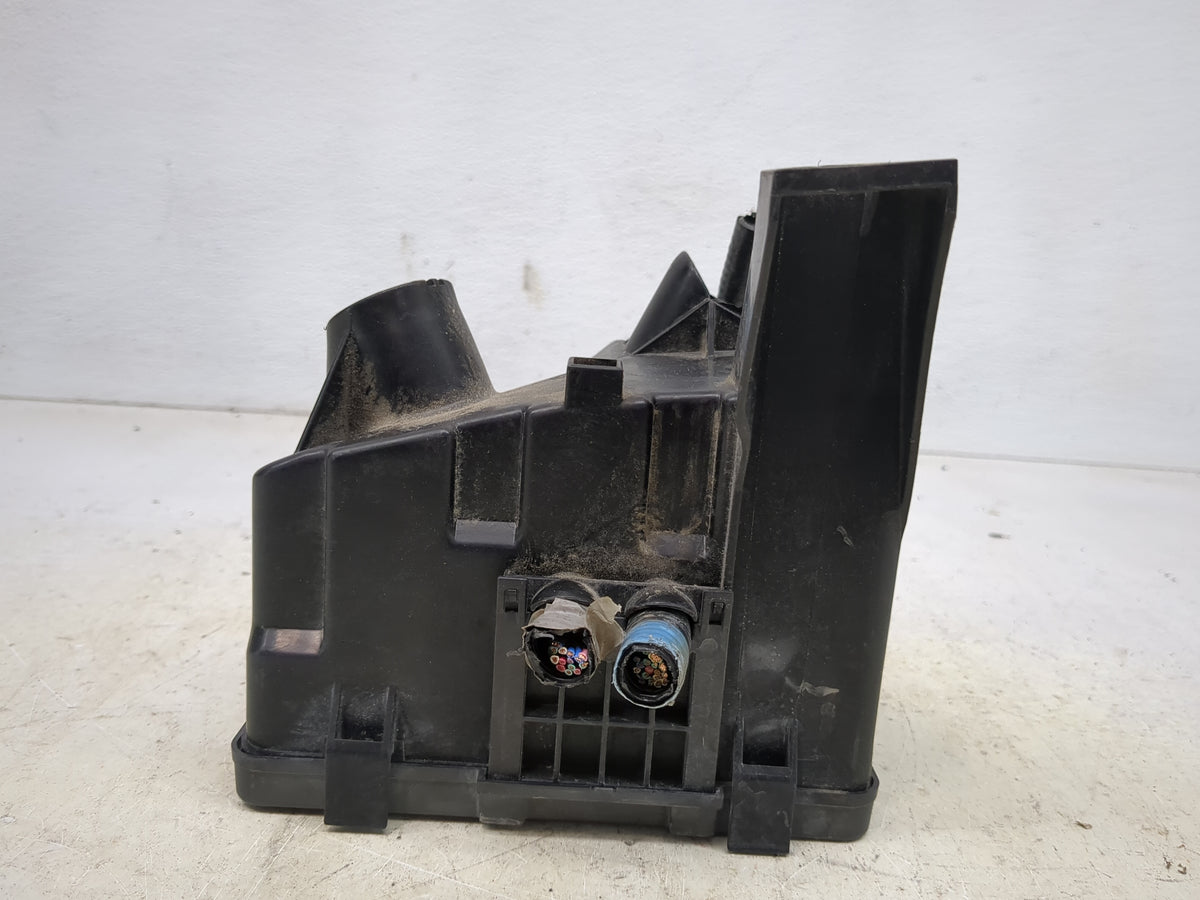 2015-2022 Nissan Pathfinder Fusebox Fuse Box Panel Relay Module Fits Fits 2015 2016 2017 2018 2019 2020 2022 OEM Used Auto P