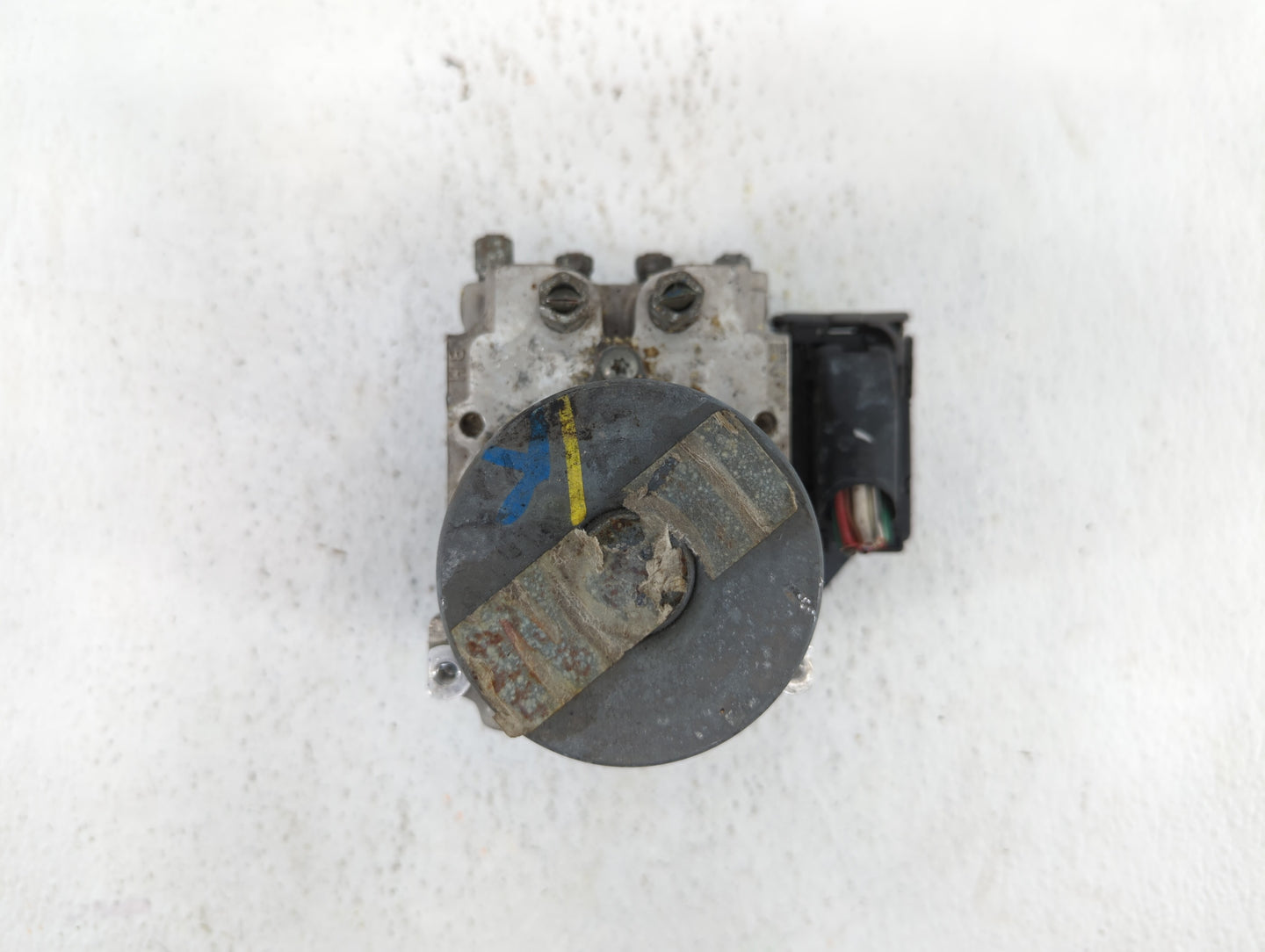 2016 Nissan Pathfinder ABS Pump Control Module Replacement P/N:47660 9PF0A Fits OEM Used Auto Parts - Oemusedautoparts1.com