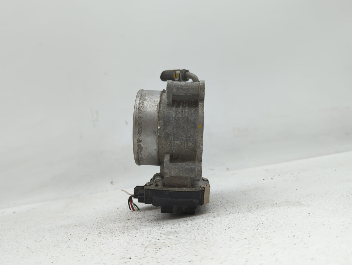 2015-2016 Nissan Pathfinder Throttle Body P/N:RME70-50 Fits Fits 2015 2016 2017 2018 2019 OEM Used Auto Parts - Oemusedautop