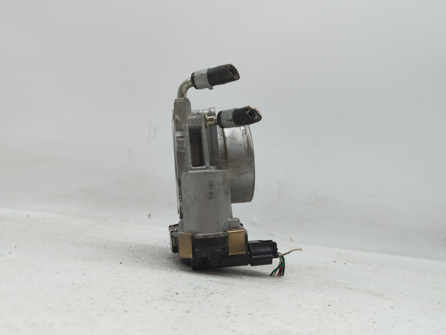 2015-2016 Nissan Pathfinder Throttle Body P/N:RME70-50 Fits Fits 2015 2016 2017 2018 2019 OEM Used Auto Parts - Oemusedautop